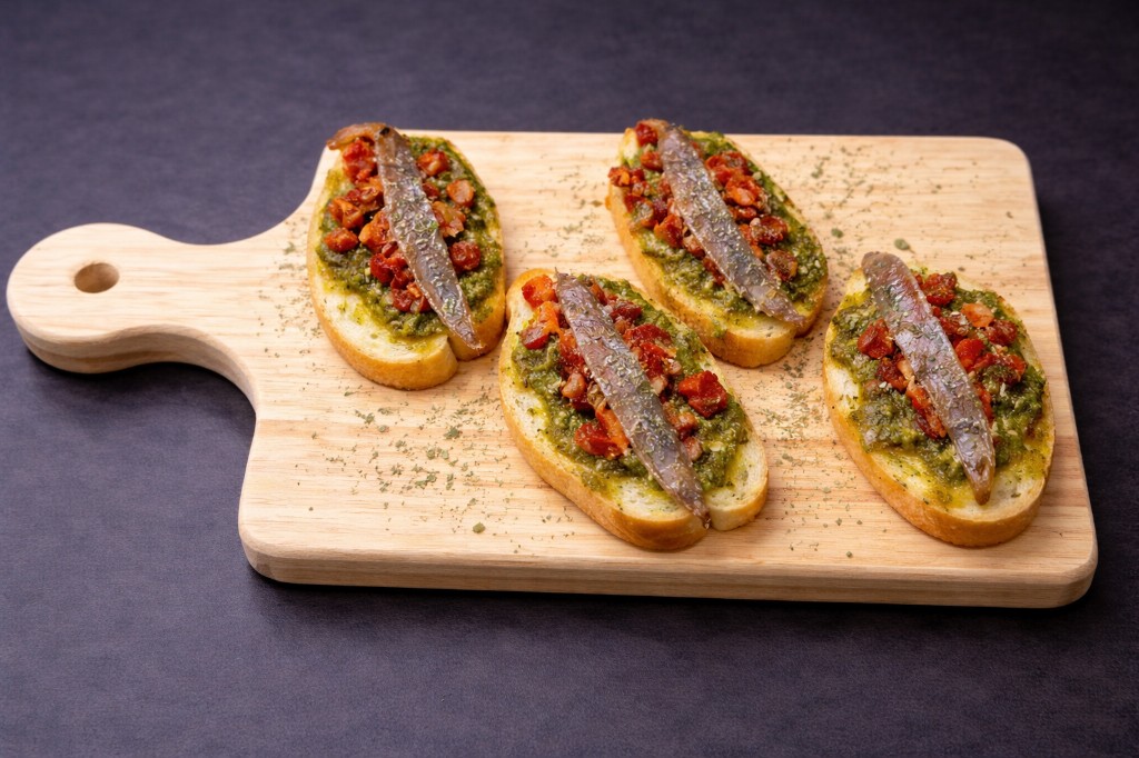 Pesto and anchovy pinchos